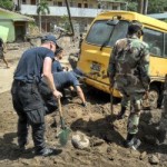 UK navy support crew gets to work in Dominica