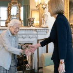 Queen Elizabeth’s health raises concerns for doctors