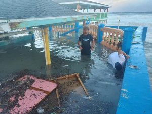Storm mashes north shorelines of Cayman Islands