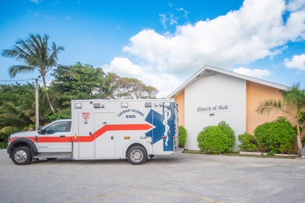 🚑 New temporary EMS station opens at Bodden Town church