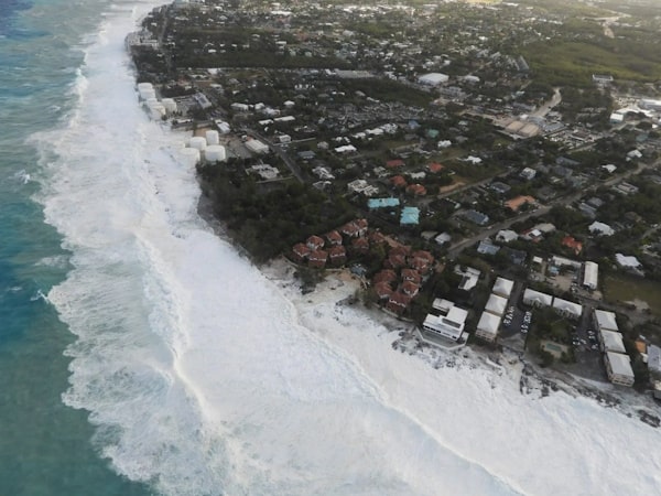 🌍 UK urged to help Cayman Islands prepare for climate change impacts