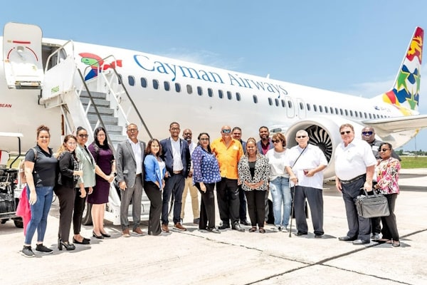 🤝 Cayman Islands ministers deliver $80k of medical aid to Honduras